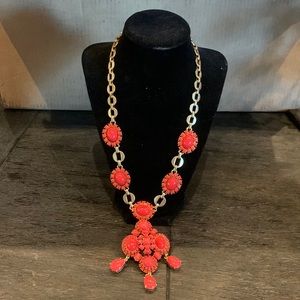Stella and Dot necklace with removable piece